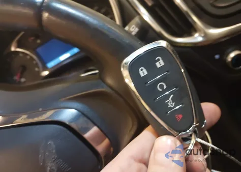 2020 Chevrolet Equinox Fwd Premier 1.5L Turbo z USA, uszkodzony, nr VIN 2GNAXNEV8L6232396